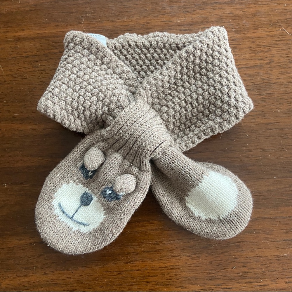 Mini Boden Knit Teddy Bear Scarf